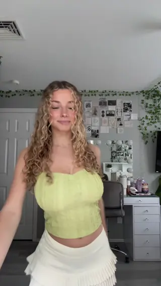 kirapregiato leaked video preview
