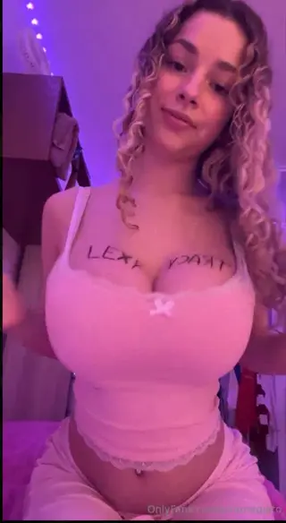 kirapregiato leaked video preview