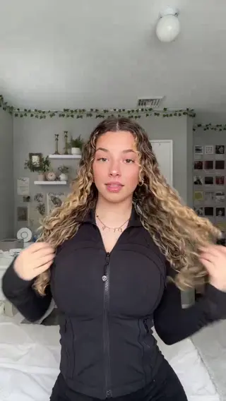 kirapregiato leaked video preview