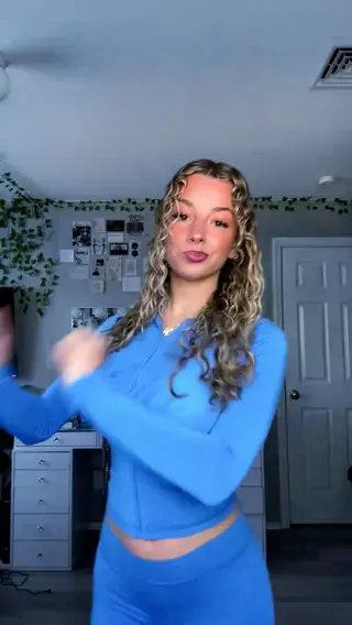 kirapregiato leaked video preview