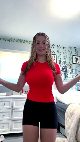 kirapregiato leaked video preview