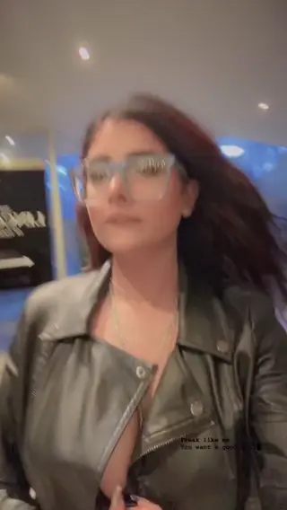 komal leaked video, frame 3