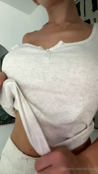 kylayese leaked video, frame 4