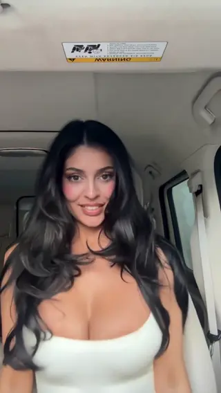 kyliejenner leaked video, frame 1