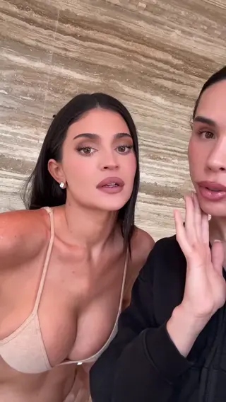 kyliejenner leaked video, frame 1
