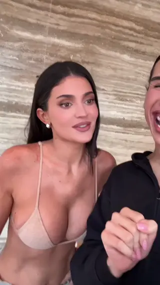 kyliejenner leaked video, frame 6