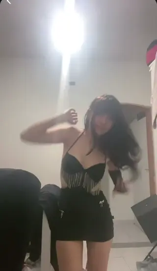 laah_girl_ leaked video preview