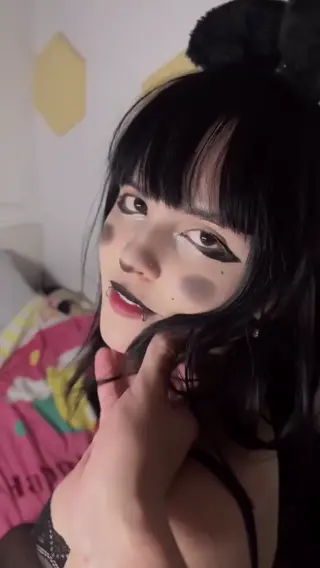 laah_girl_ leaked video preview