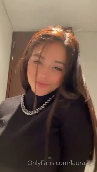 laura3_3 leaked video, frame 1