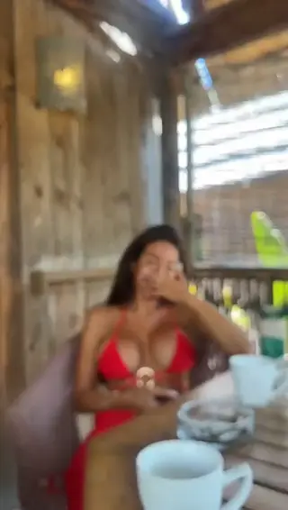 lauralempika leaked video, frame 1