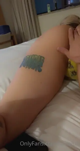 lauralux leaked video, frame 1