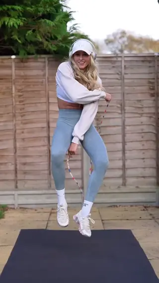 lauren.jumps leaked video, frame 2