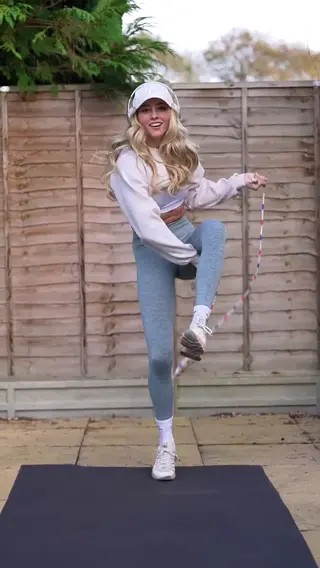 lauren.jumps leaked video, frame 6