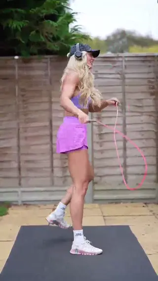 lauren.jumps leaked video, frame 4