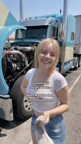 lenaishereeee leaked video, frame 2