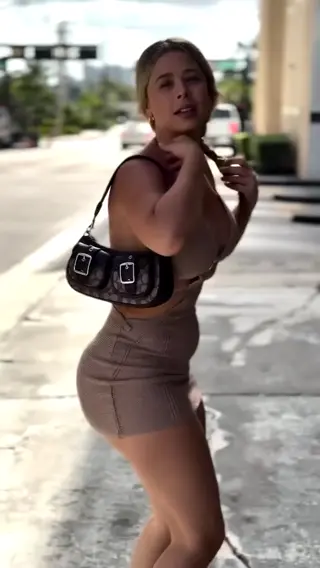 leonella_m leaked video, frame 5
