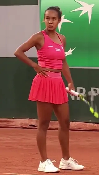 leylahfernandez leaked video, frame 2