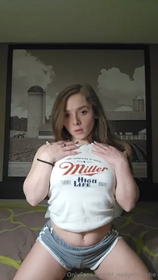 lil_midgetbaddie leaked video, frame 3