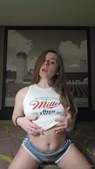 lil_midgetbaddie leaked video, frame 5