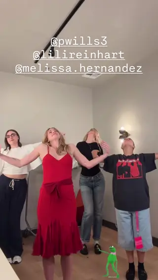 lilireinhart leaked video, frame 5