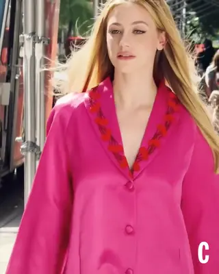 lilireinhart leaked video, frame 4