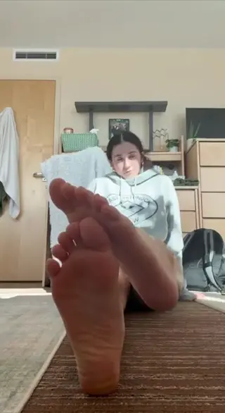 lily_borin leaked video, frame 2