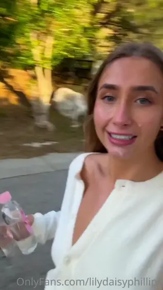 lilydaisyphillips leaked video, frame 3