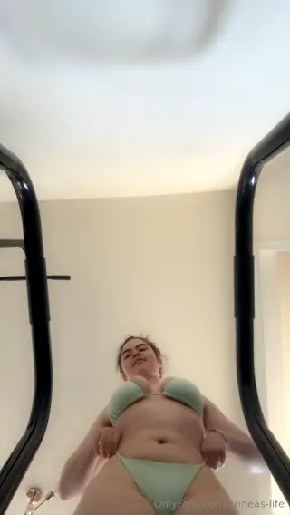 linneas_feet leaked video, frame 6