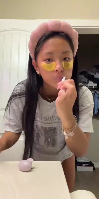 littleasiangirl.me... leaked video, frame 1