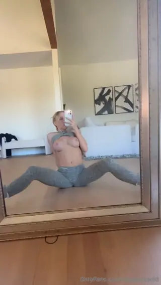 lolosgonewild leaked video, frame 6