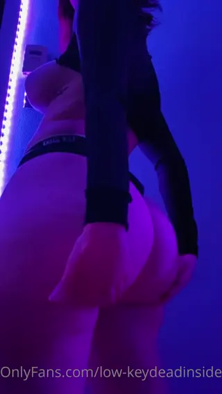 _lowkey_dead_inside_ leaked video, frame 6