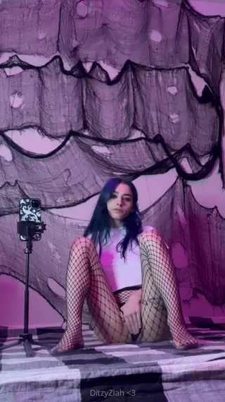 luvziah leaked video, frame 6