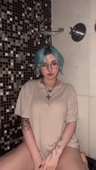 lyracr0w0 leaked video, frame 1