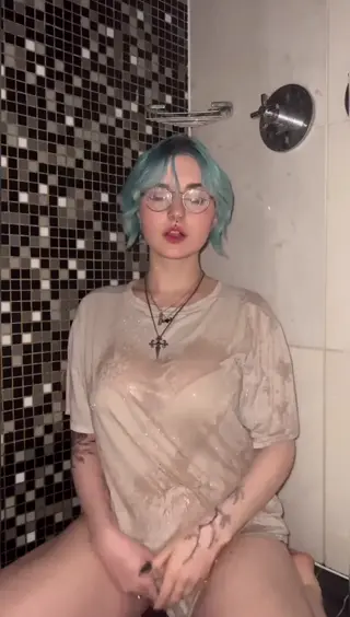 lyracr0w0 leaked video, frame 4