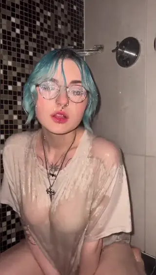 lyracr0w0 leaked video, frame 6