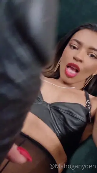 mahoganyqen... leaked video, frame 3
