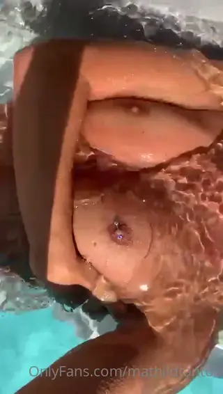 mathildtantot leaked video, frame 4