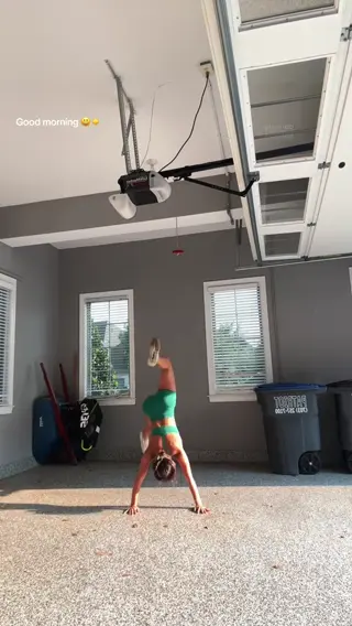 __meganlynch__ leaked video, frame 4