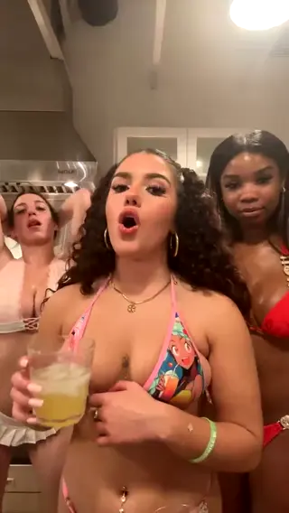 megmariiee leaked video preview