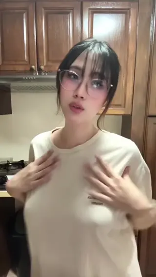 megugami_ leaked video, frame 4