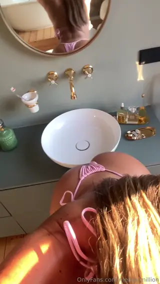 melina.million leaked video, frame 6