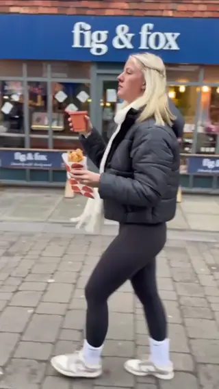micd_up_issy leaked video, frame 5