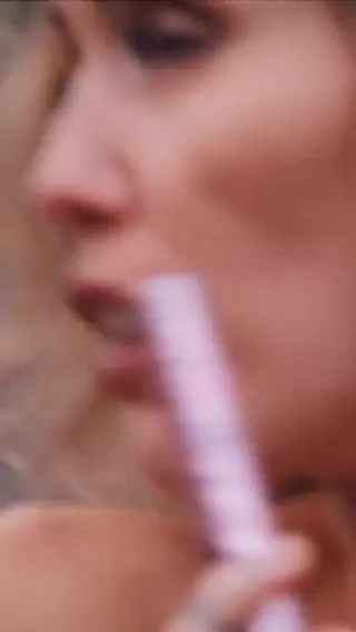 mileycyrus leaked video, frame 5