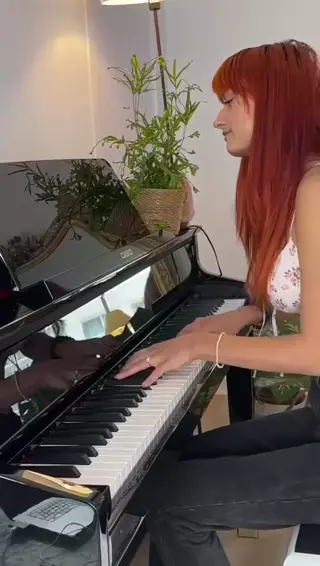 miraliszt leaked video, frame 5