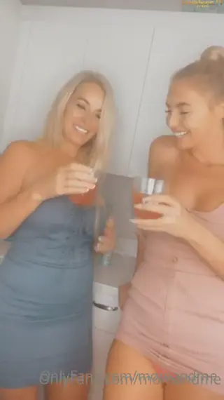 momandme leaked video, frame 3