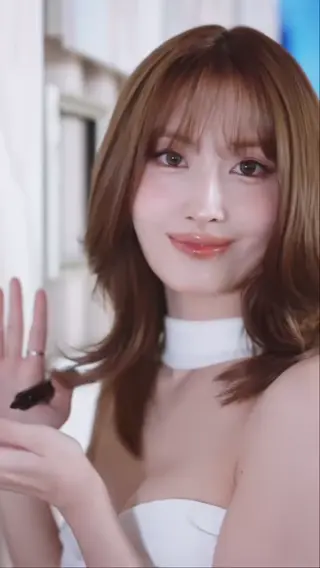 Momo leaked video, frame 3