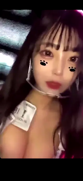 momo_burlesque leaked video, frame 2