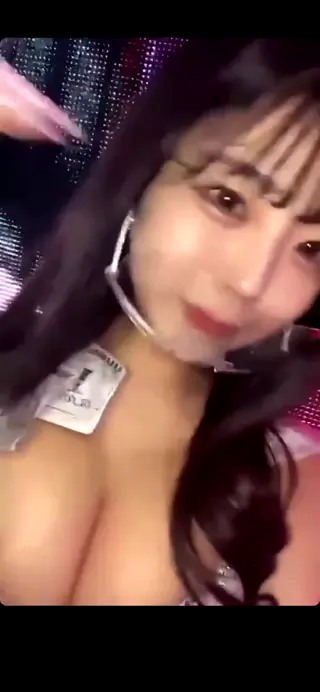 momo_burlesque leaked video, frame 5