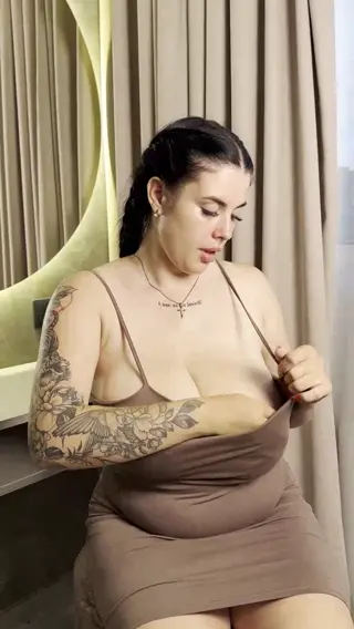monamilk leaked video preview