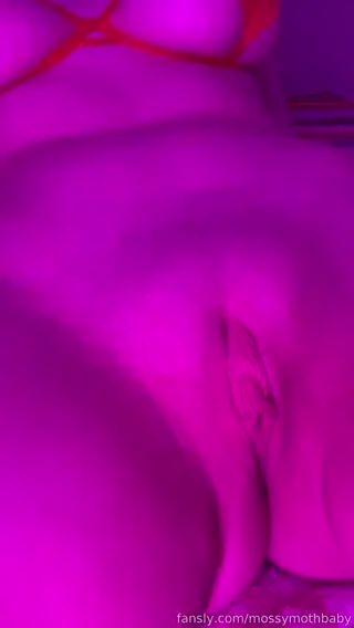 mossymothbaby leaked video, frame 6